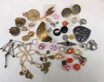 Vintage jewelry lot junk collection findings salvage clip on earrings necklace costume pin heart bells pearl hollow retro metal mixed