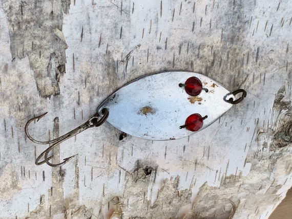 Red Eye Wiggler Fishing Lure Vintage Silver Large Rustic Worn