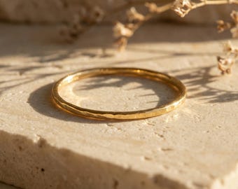 Anello laminato in oro, anello in argento 925, delicato anello impilabile, anello dell'amicizia, regalo per lei
