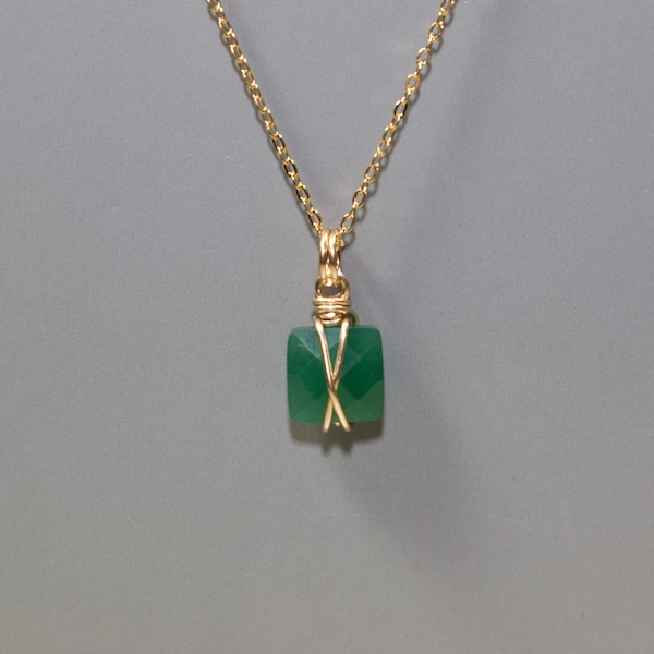 Steinkette Jade , Talisman, 14k Gold filled Kette, Gift for her, Boho Style