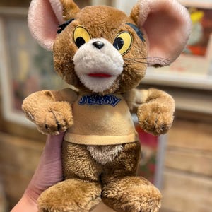 Vintage Tom and Jerry Cartoon Plush Toy / Jerry Plush Toy / 1967 MGM