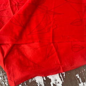Marimekko Erja Hirvi Pientareella Leave Motif on the red bottom / Tablecloth Fabric Panel Curtain