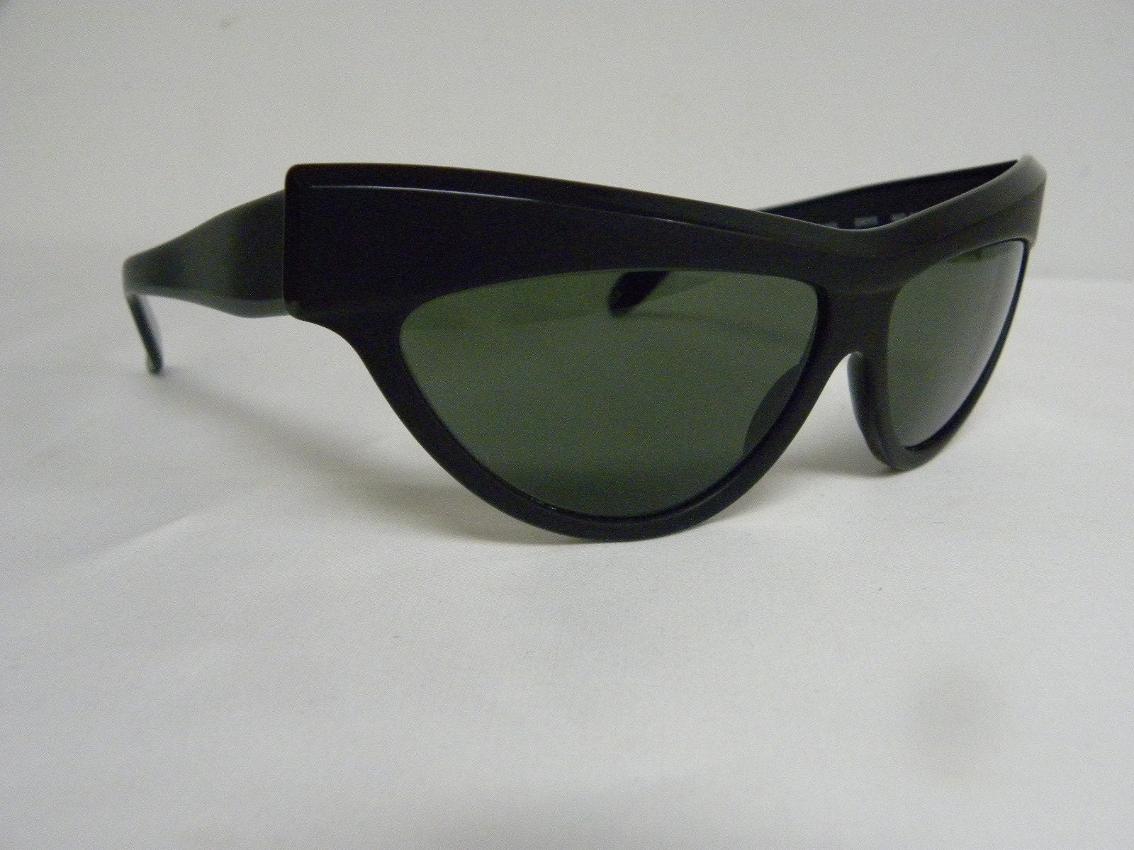 New Vintage B&L Ray Ban Onyx Black W0807 Cat Eye Sunglasses | Etsy