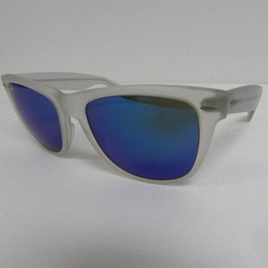 New Vintage B&L Ray Ban Wayfarer II Matte Crystal Frosted Blue Mirror W0945 Sunglasses USA image 3