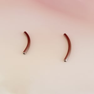 16G Threadless titanium curved barbell