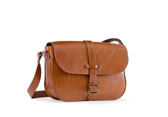 tan leather crossbody purse