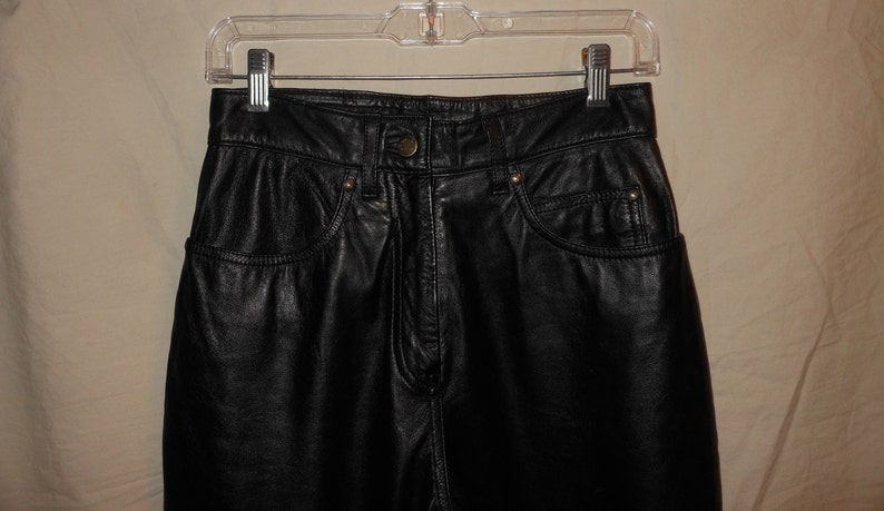 VTG HARLEY DAVIDSON 6 W26 Black Leather High Waist Straight Leg Pants 6X32 Motorcycle Biker Rock Punk Rockstar