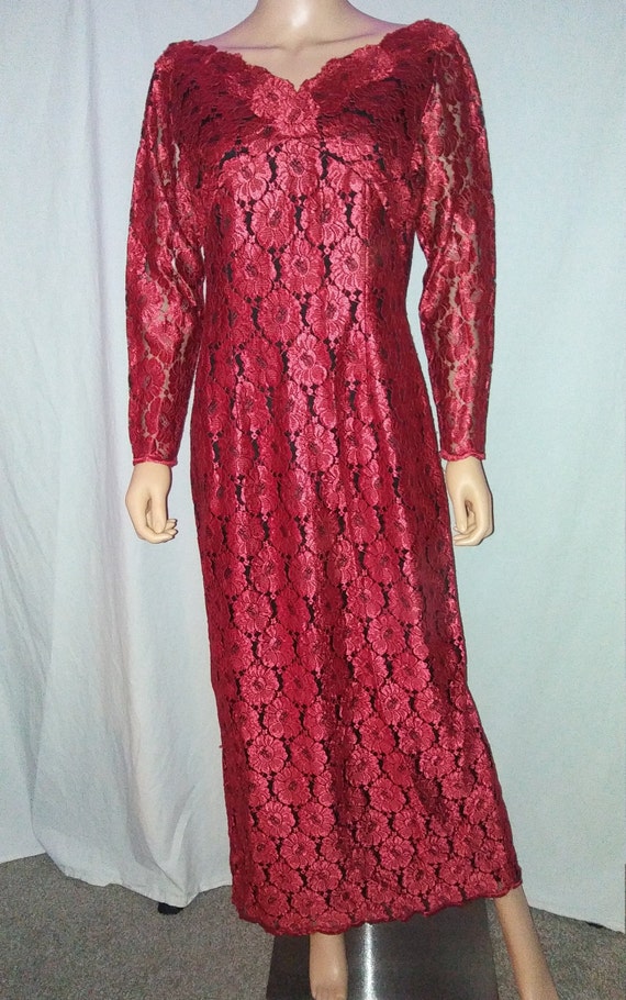 Vintage 50s 60s L XL Red Lace Overlay Sheath Glam… - image 3