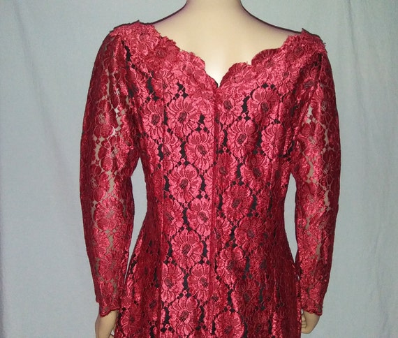 Vintage 50s 60s L XL Red Lace Overlay Sheath Glam… - image 7