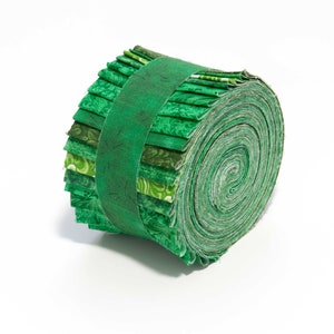 It&#39;s All Green Jelly Roll 2.5 inch pre-cut 100% cotton fabric quilting strips - 18 strips