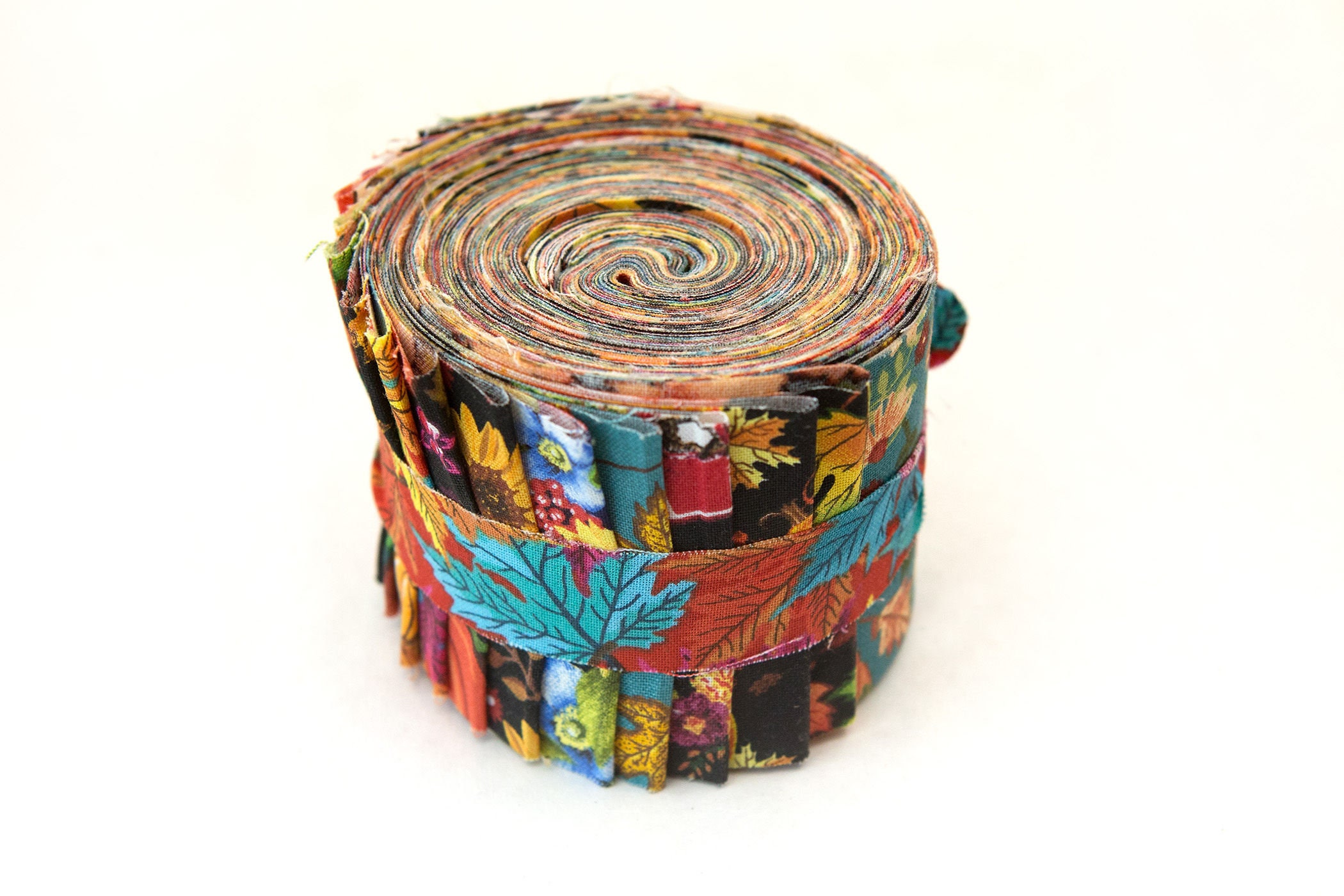 2.5 inch Colorful FEATHERED ROSES Jelly Roll fabric quilting strips - 1 Roll