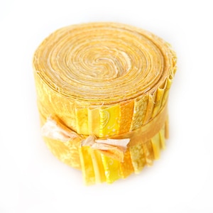 It&#39;s All YELLOW  Jelly Roll 2.5 inch pre-cut 100% cotton fabric quilting strips - 18 strips