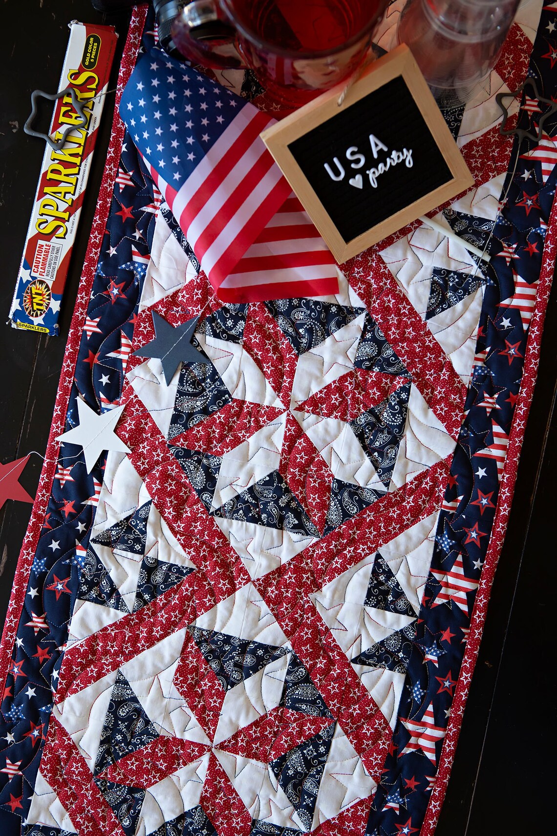 Sparklers PDF Digital Patriotic Table Runner or Wallhanging Pattern ...