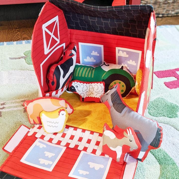 入荷中 Farm the On Barn Sew & Cut - Moda for Animals Stuffed and その他