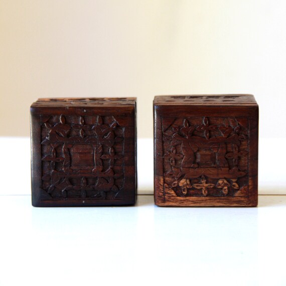 Vintage wooden boxes - 2 x small trinket boxes - c