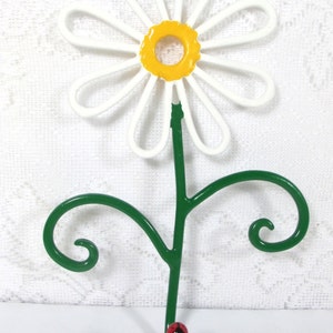 Flower Wall Hook Metal Hand-Painted White Daisy