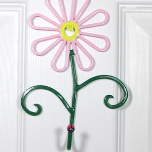 Flower Wall Hook Metal Hand-Painted Light Pink Daisy