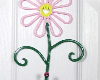 Flower Wall Hook Metal Hand-Painted Light Pink Daisy
