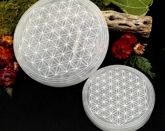 Selenite Charging Plate - Circle (Flower of Life)