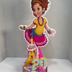 Fancy Nancy centerpieces