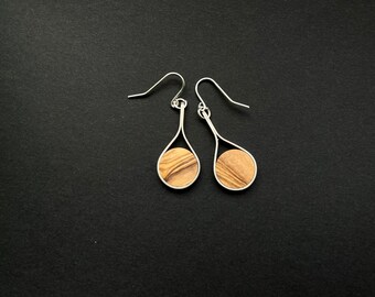 Earrings made of wood and 925 silver, elegant pendants made of olive wood