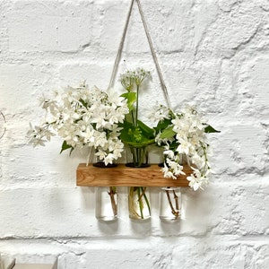 Wall vase, summery wall deco, small hanging oak vase, country house style, vase for dried flowers, propagation station, flower arrangement