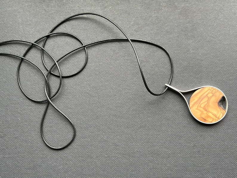 Kette mt Anhänger aus Holz und 925 er Silber, Holzkette, Silberkette, schlichte runde Form Bild 2