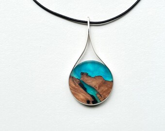 Necklace with pendant made of wood and resin with 925 silver, wooden necklace, silver necklace, simple round shape