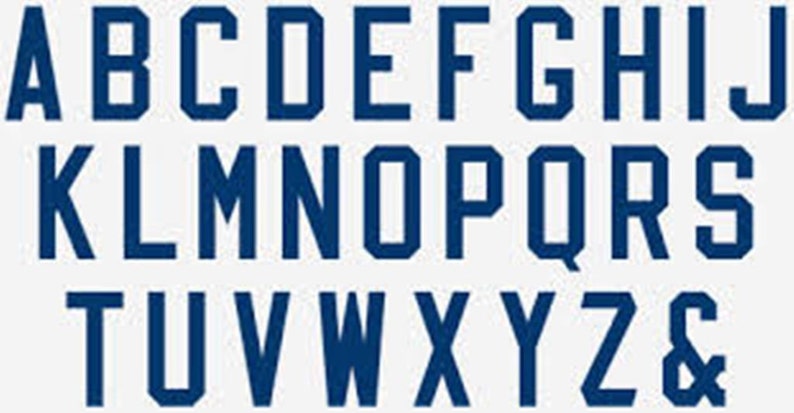 Puede incluir: Una fuente de letras azules con letras may&uacute;sculas de la A a la Z y un s&iacute;mbolo de ampersand.