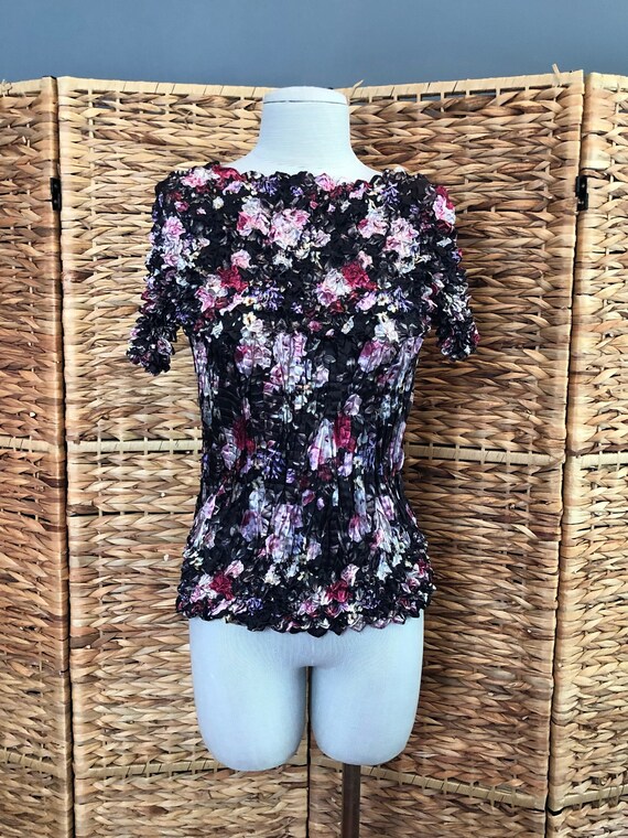 Popcorn Top, Black and Pink Popcorn Top, Bubble Shirt, Crinkle Top 
