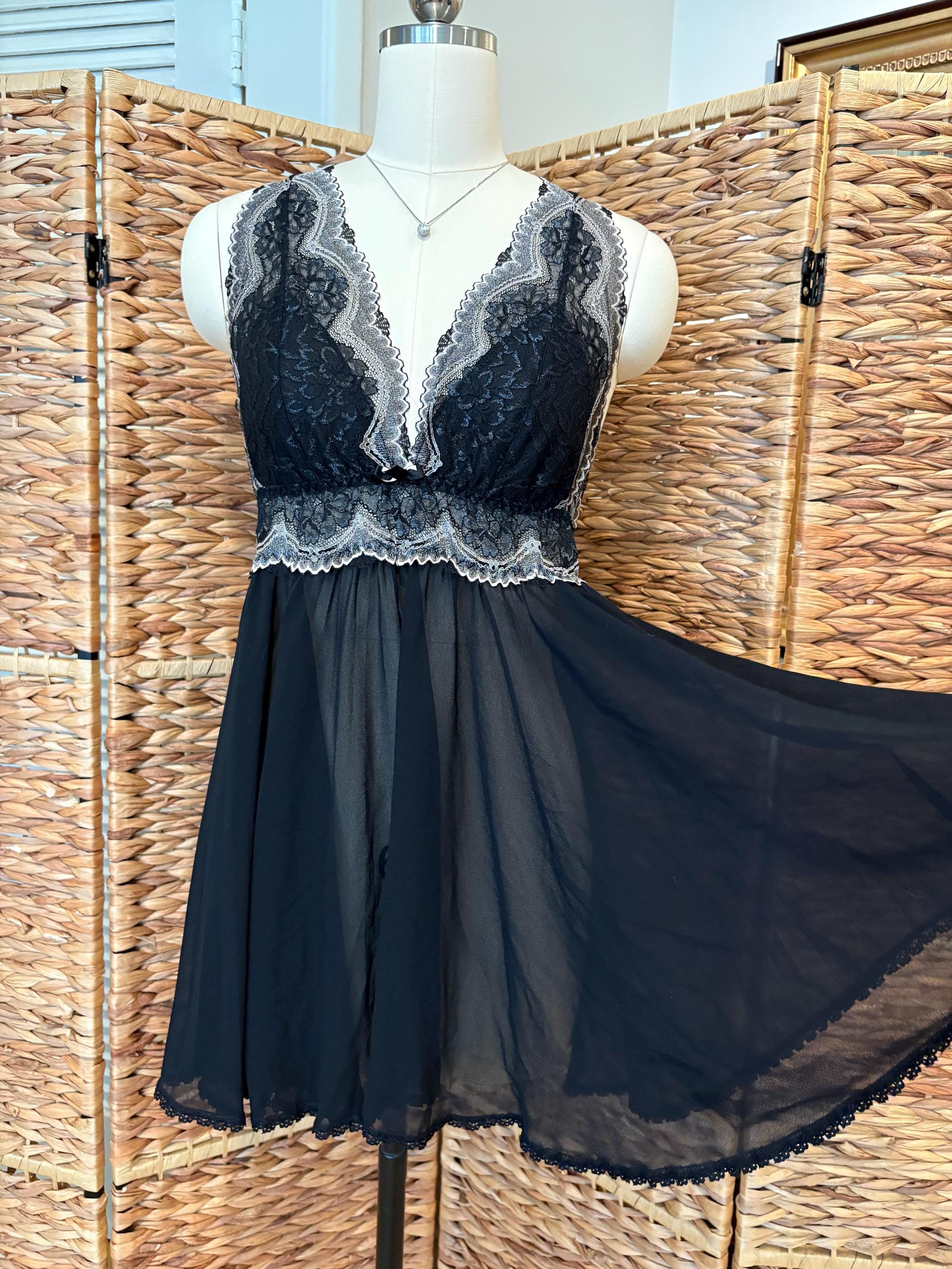 Cinema Etoile Pink Lace Dress - Etsy
