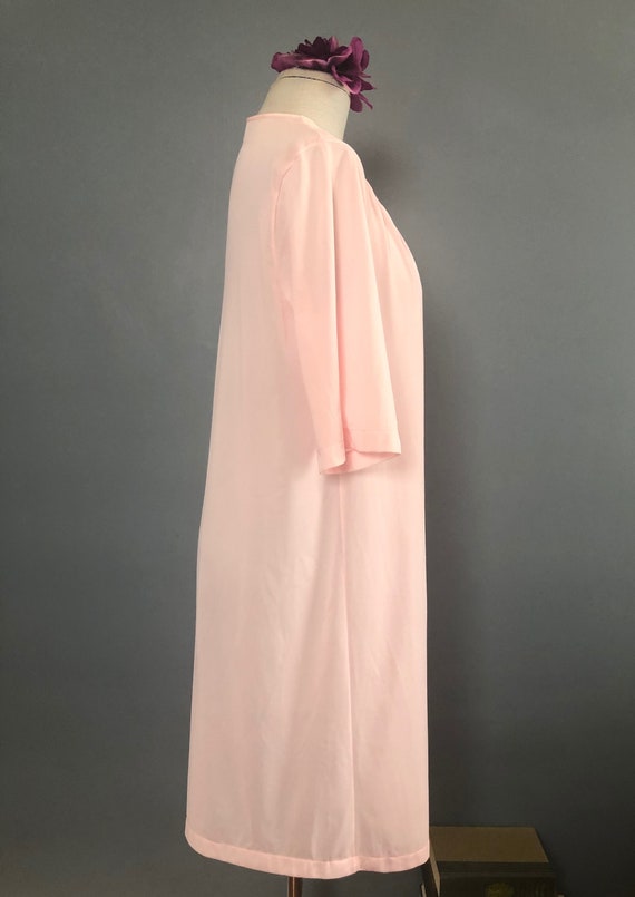 Vintage Pink Robe, Vassarette 60s Short Robe, But… - image 4