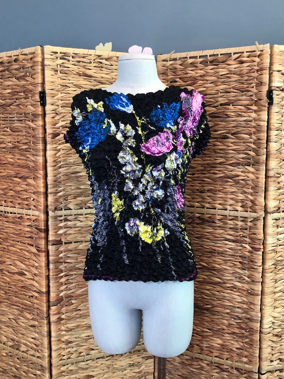 Black Floral Magic Popcorn Top, 90s Y2K Bubble Sh… - image 1