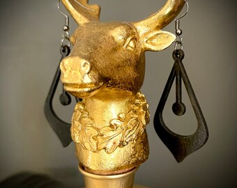 Unique Earrings pendants hang burnt wood design light in the ear own design beautiful shapes jewellery