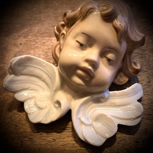 Mirete antique porcelain angel ornament plaque brocante curiosities vintage Cherub pastel colors sweet face