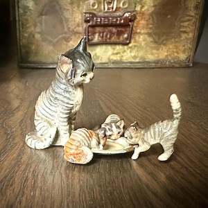 Viennese bronze Mama Cat with 3 Kittens drinking milk bronze antique cold painted animal figurine Vienna Bronze Wiener bronze stamp Austria