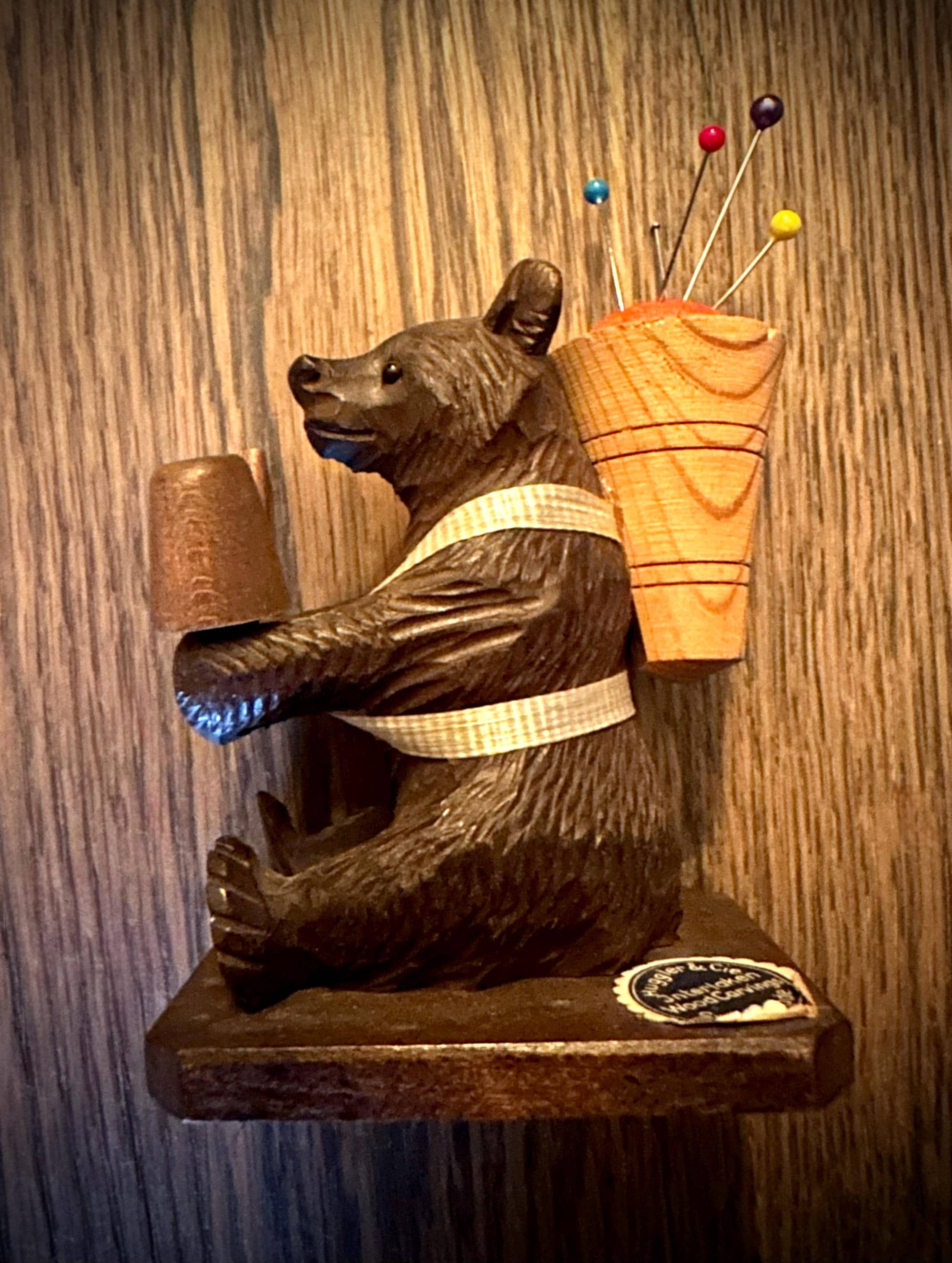 鷹と熊 図録 Vintage Carved Wooden Bear & Hawk 図録│ 鷹と熊