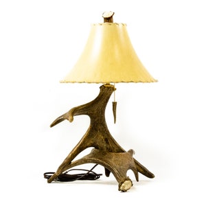 Small Moose Antler End Table Nightstand Lamp - Rustic Décor Country Home Farmhouse Hunting Lodge Log Cabin Light Hunter Men Bar Barn Gift