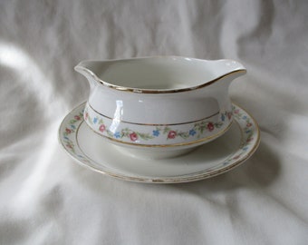 Hormer Laughlin Gravy Boat With Attached Underplate, 1930's