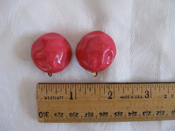 Hot Pink Vintage Clip On Earrings, 1950's - image 2