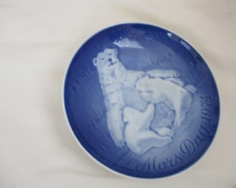 Bing & Grondahl Polar Bear Mother's Day Plate, 1974, Copenhagen Porcelain