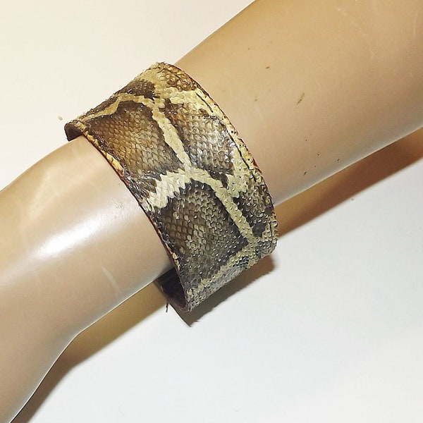 Bermese cuff bracelet, with Copper clasp