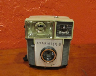 Starmite II Kodak Vintage Rollfilm camera