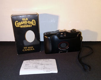 Appareil photo promotionnel vieux grand-père