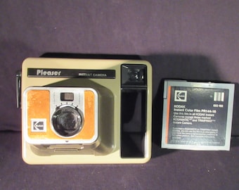 Kodak Pleaser Instant camera 1977