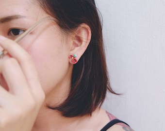 Pendientes de amapola, pendientes de botón, pendientes de flores - Esmalte de alta calidad de GOODAFTERNINE