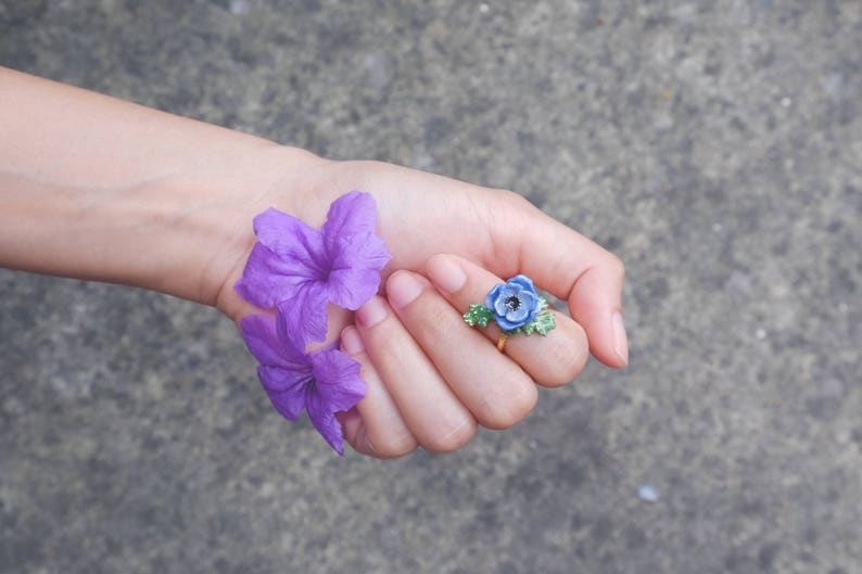 Anemone Violet Ring , Flower Ring , Handpainted GOODAFTERNINE image 1