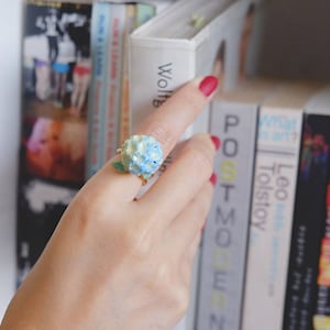 Anello blu di ortensia, anello di fiori, dipinto a mano GOODAFTERNINE