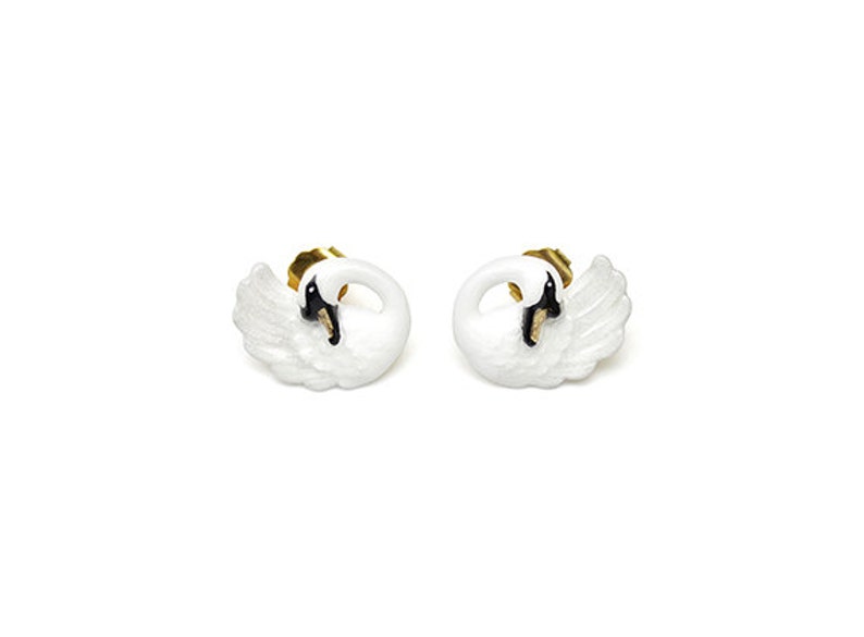 Swanee Earrings main image 0