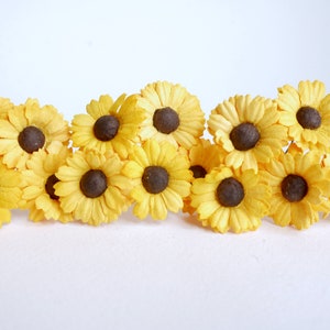 Paper Flower, Centerpieces, DIY flower supplies, 25 pieces handmade daisy flowers size 3 cm. yellow color, brown pollen.
